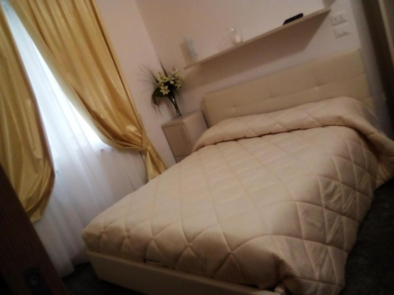 Officina Urban Sleep Bed & Breakfast San Benedetto del Tronto Exterior photo