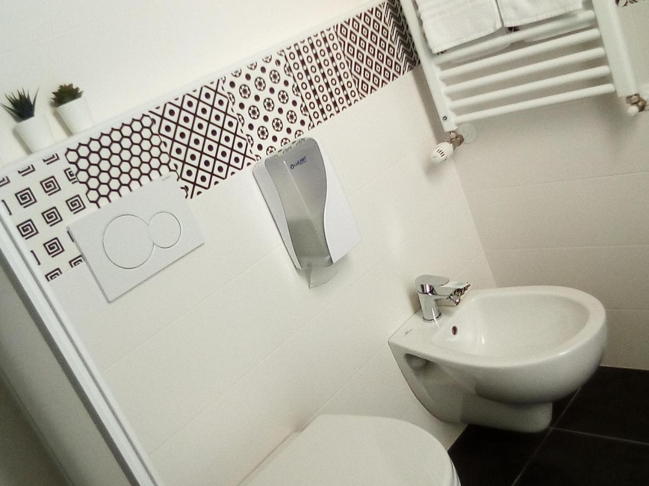 Officina Urban Sleep Bed & Breakfast San Benedetto del Tronto Exterior photo