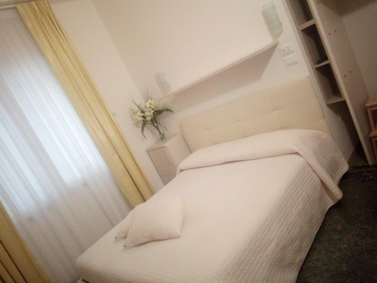 Officina Urban Sleep Bed & Breakfast San Benedetto del Tronto Exterior photo